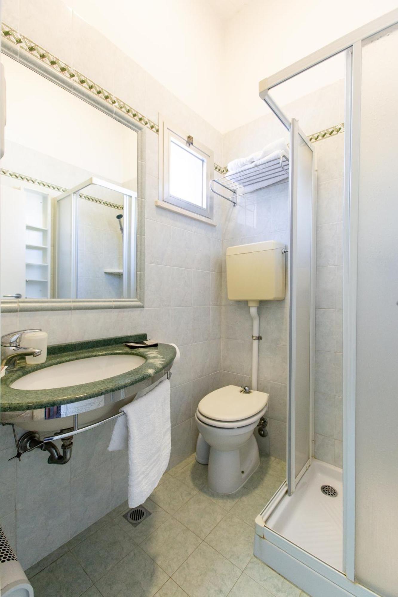 Hotel Gardenia Римини Екстериор снимка