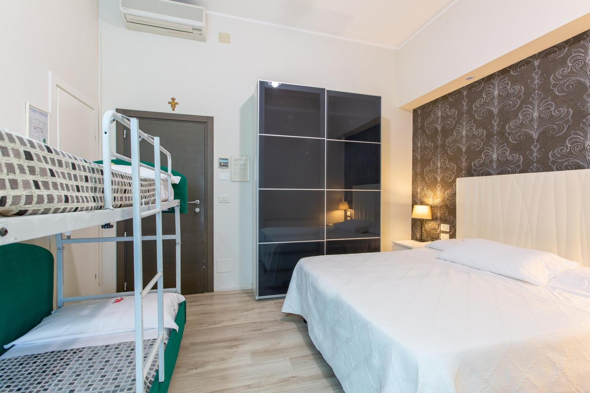 Hotel Gardenia Римини Екстериор снимка
