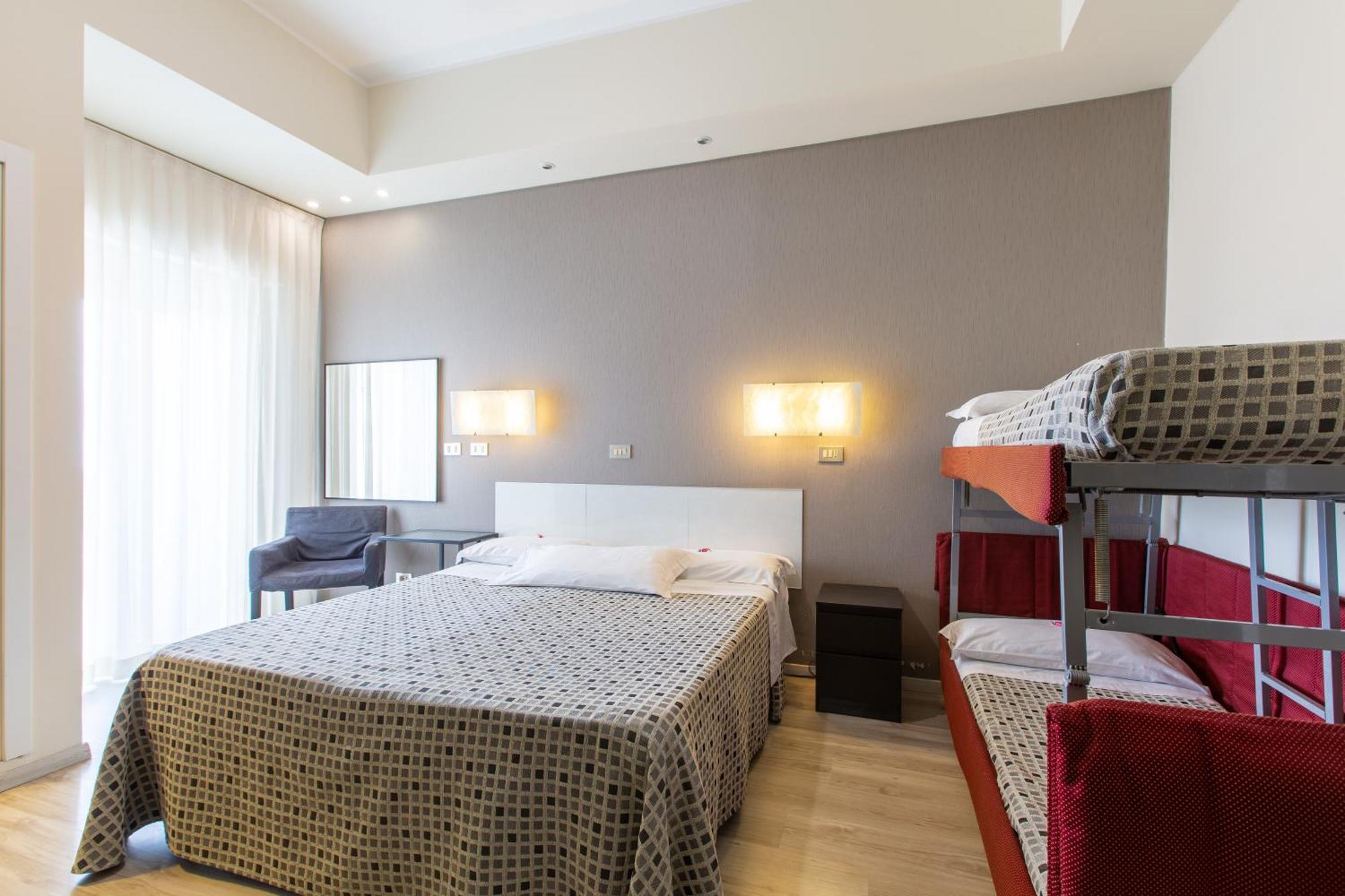 Hotel Gardenia Римини Екстериор снимка